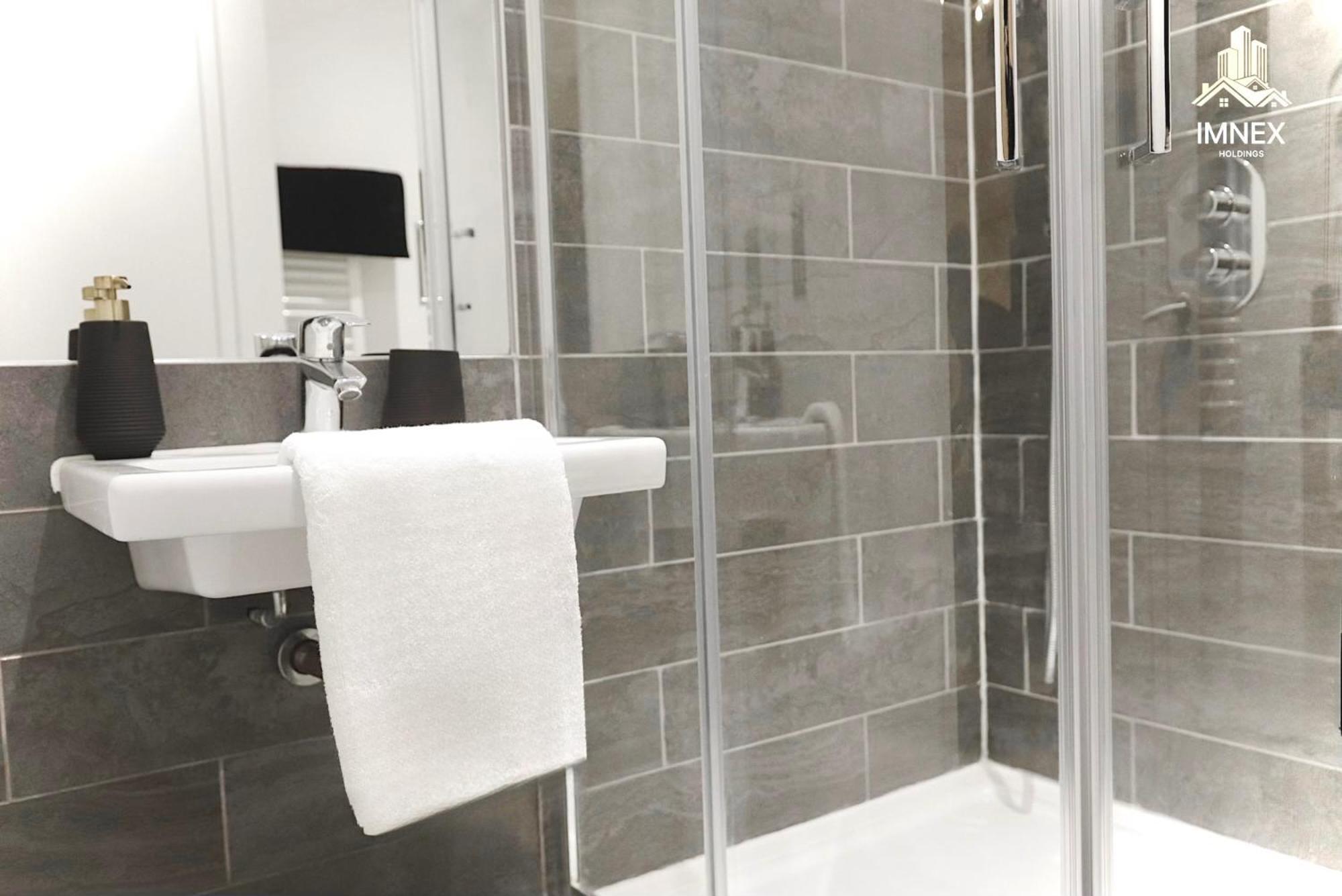 2Br Luxury Flat Belfast City Centre , Free Snacks & Free Netflix Экстерьер фото